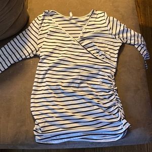 Maternity/nursing top